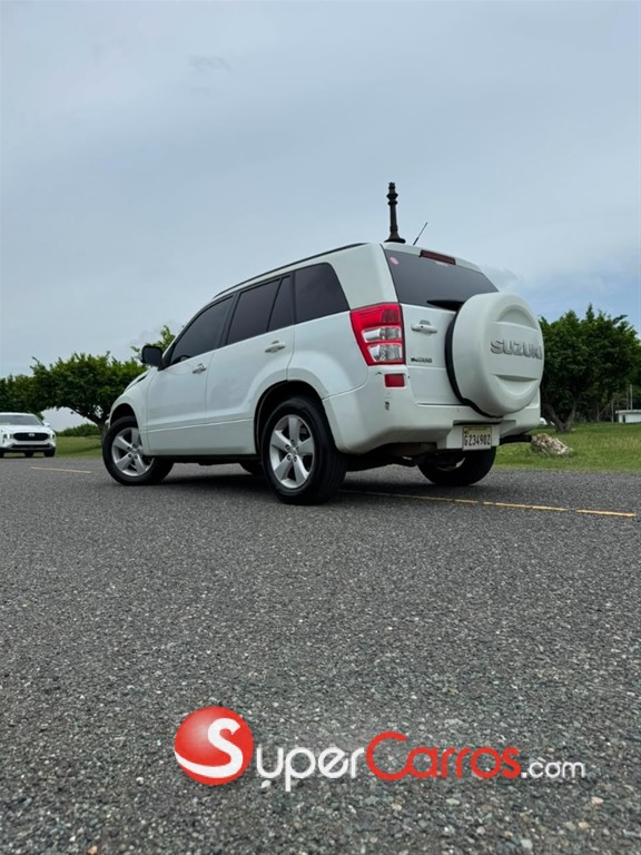 2010 Suzuki Vitara — foto 6 / 9