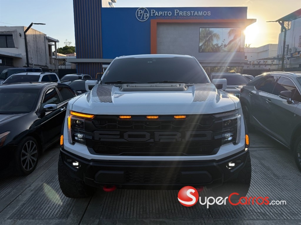 2020 Ford F 150 Raptor — foto 2 / 12