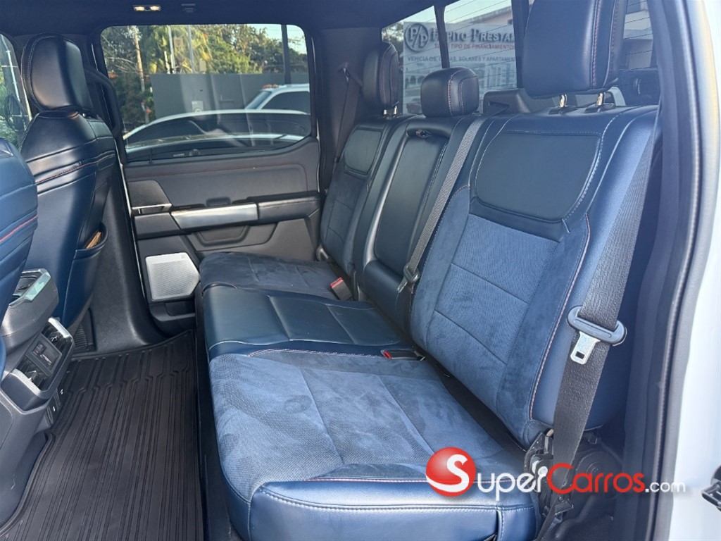 2020 Ford F 150 Raptor — foto 9 / 12