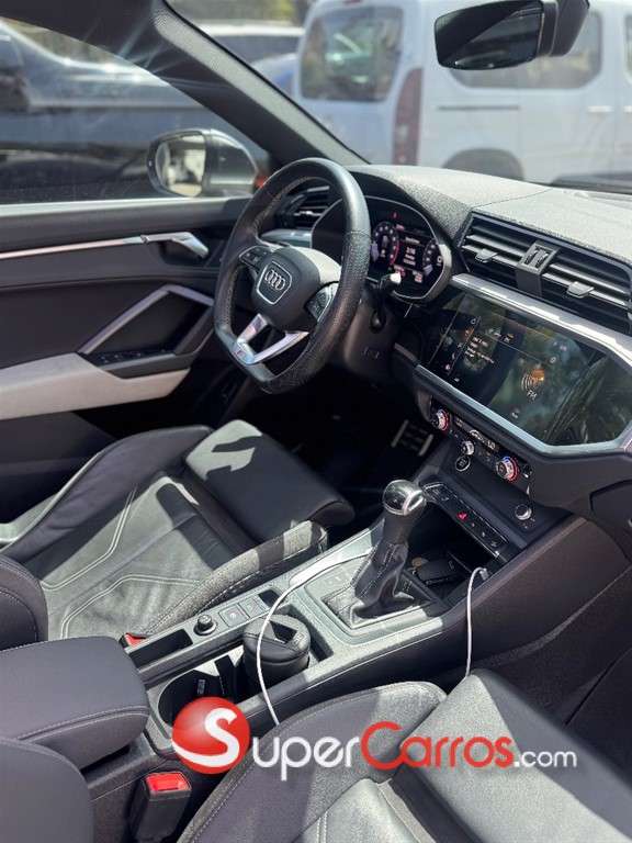 2021 Audi Q3 S Line — foto 8 / 10