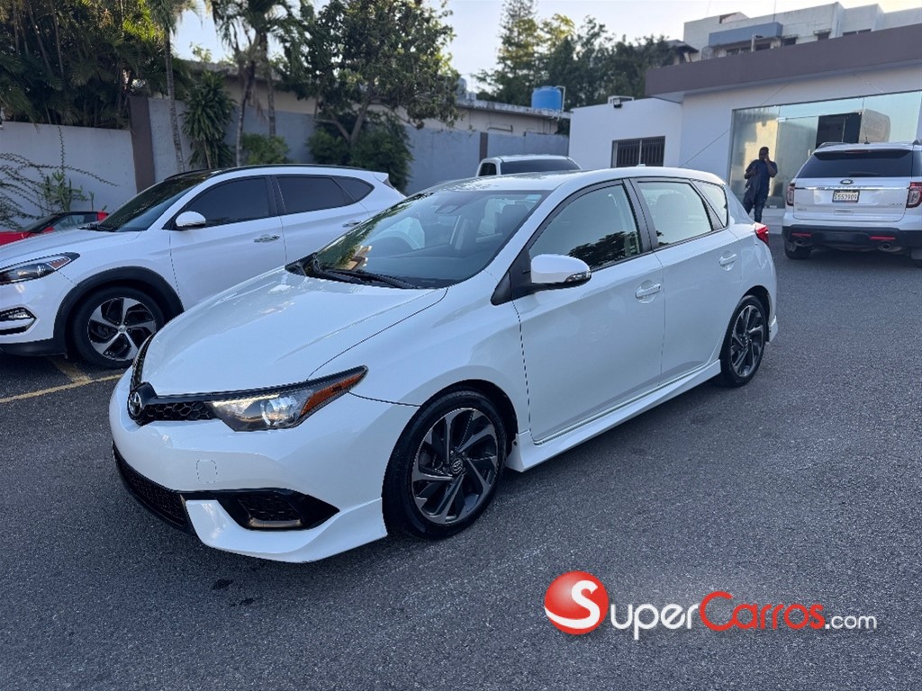 2018 Toyota Corolla IM — foto 2 / 7