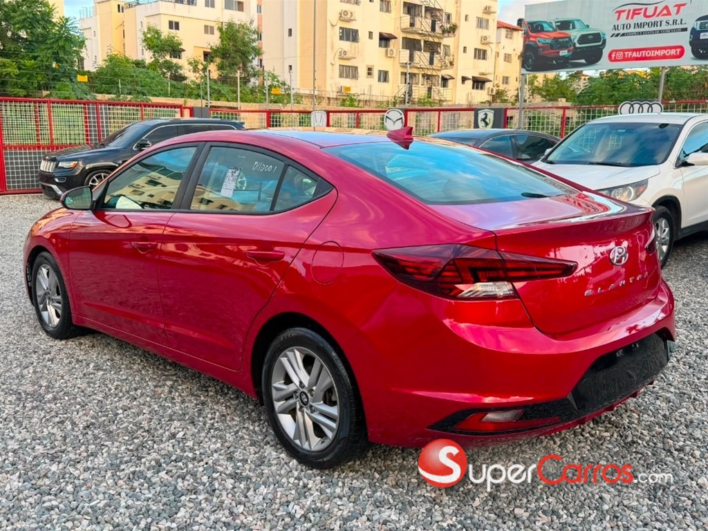 2020 Hyundai Elantra SEL — foto 8 / 9