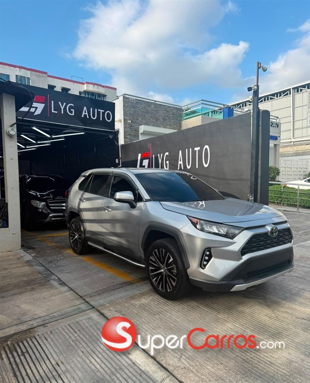 2022 Toyota RAV4 LE PLUS