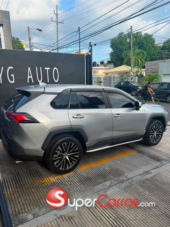 2022 Toyota RAV4 LE PLUS — foto 2 / 9