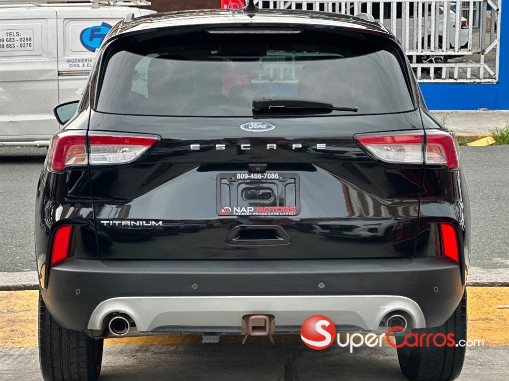 2020 Ford Escape Titanium — foto 4 / 10