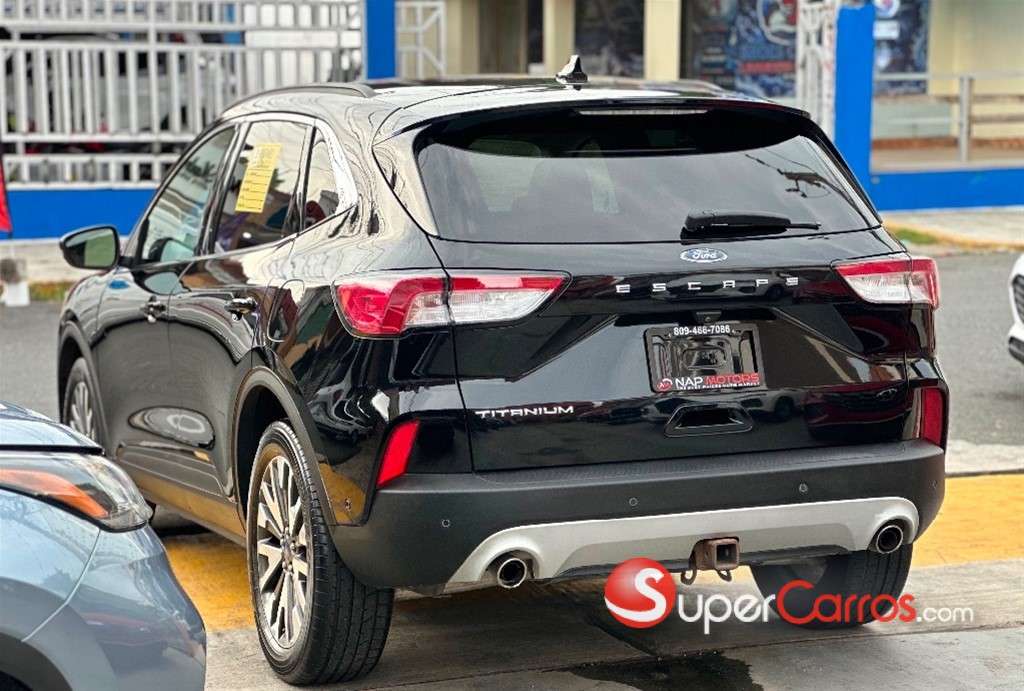 2020 Ford Escape Titanium — foto 6 / 10