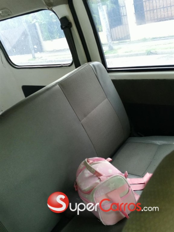 2013 Toyota Town-Ace — foto 7 / 8