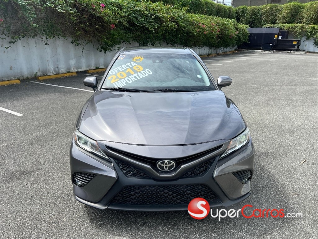2019 Toyota Camry SE — foto 3 / 12