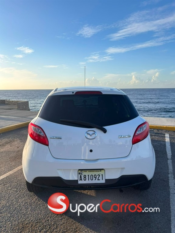 2013 Mazda Demio — foto 7 / 12