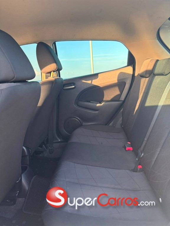 2013 Mazda Demio — foto 9 / 12