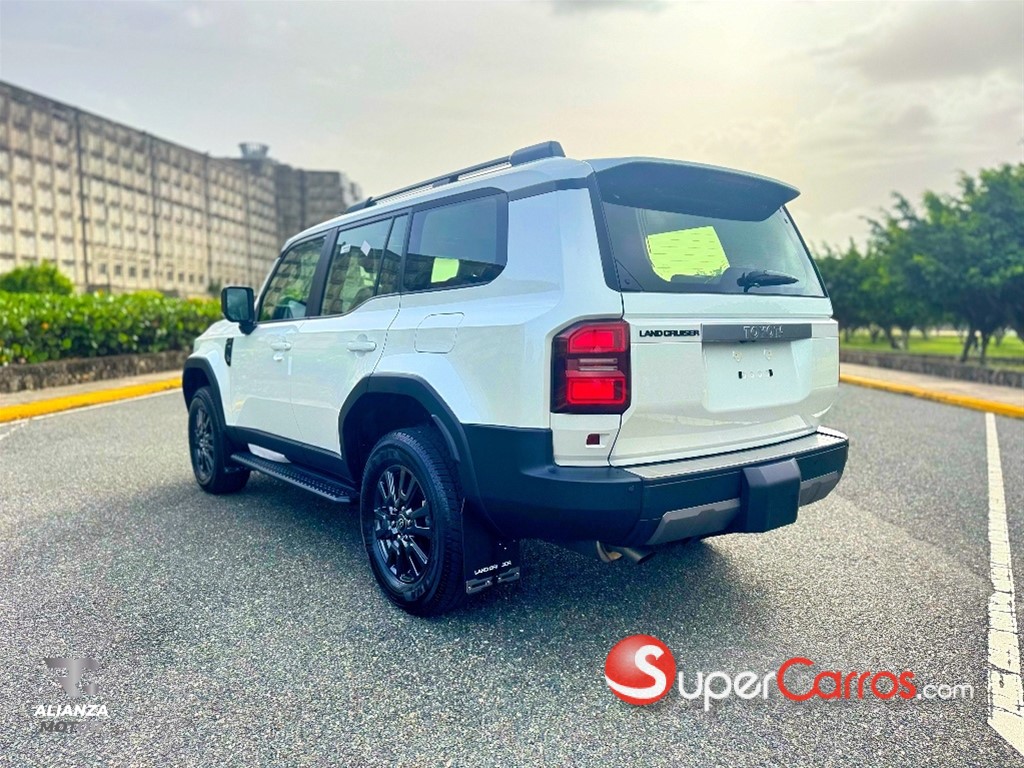 2027 Toyota Land Cruiser Prado All Rounder — foto 8 / 12