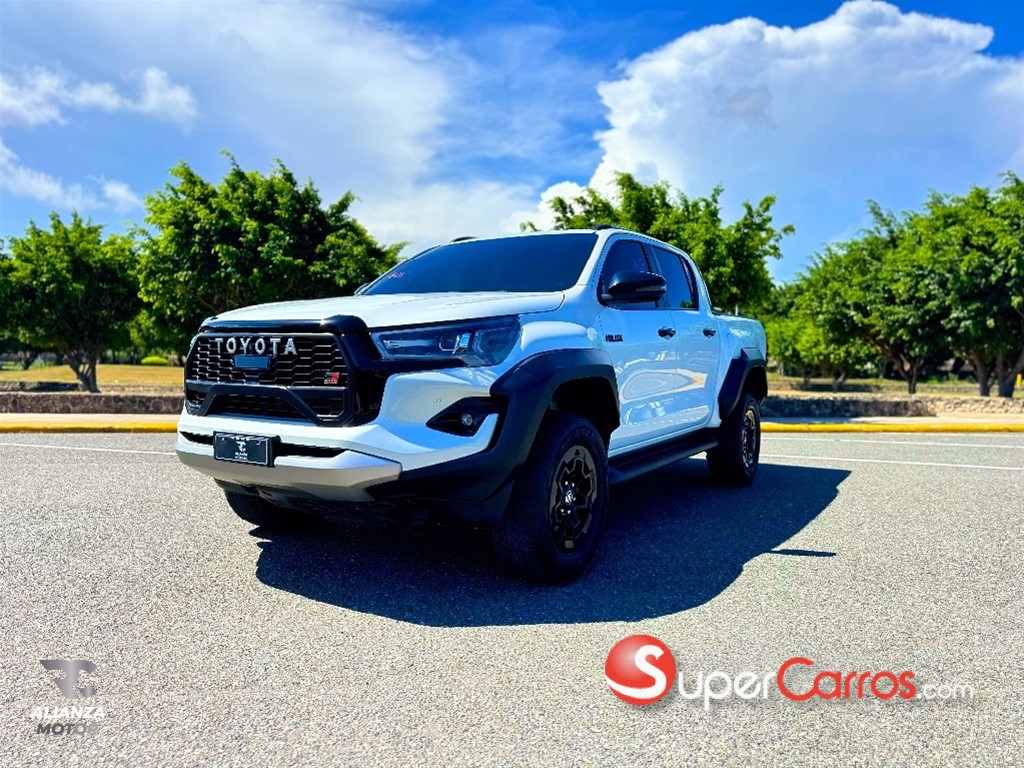 2025 Toyota Hilux GR Sport