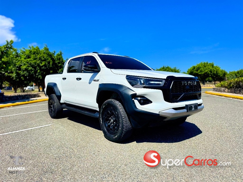 2025 Toyota Hilux GR Sport — foto 3 / 12