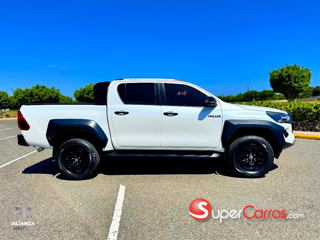 2025 Toyota Hilux GR Sport — foto 6 / 12