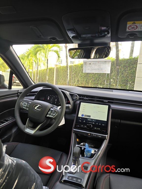 2027 Lexus LBX — foto 5 / 6