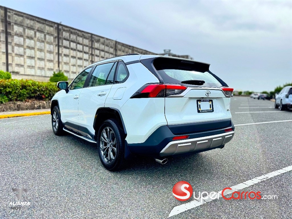 2026 Toyota RAV4 — foto 8 / 12
