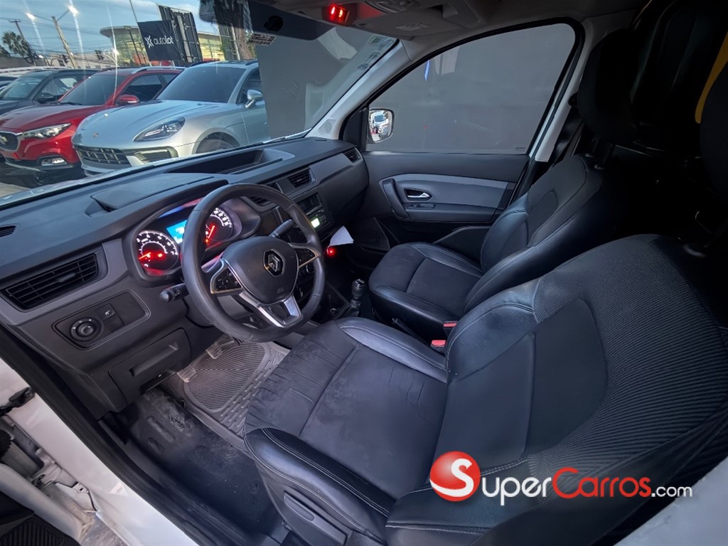 2023 Renault Express — foto 8 / 10