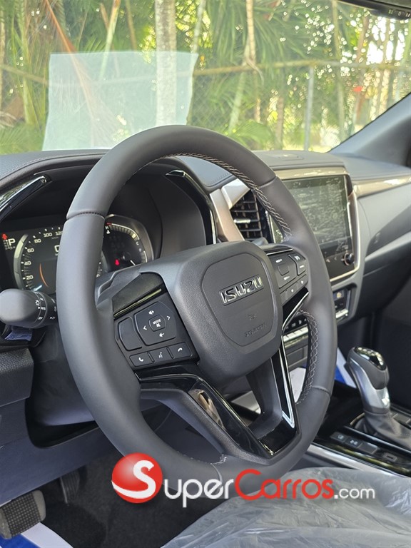 2027 Isuzu DMAX LSE — foto 5 / 8