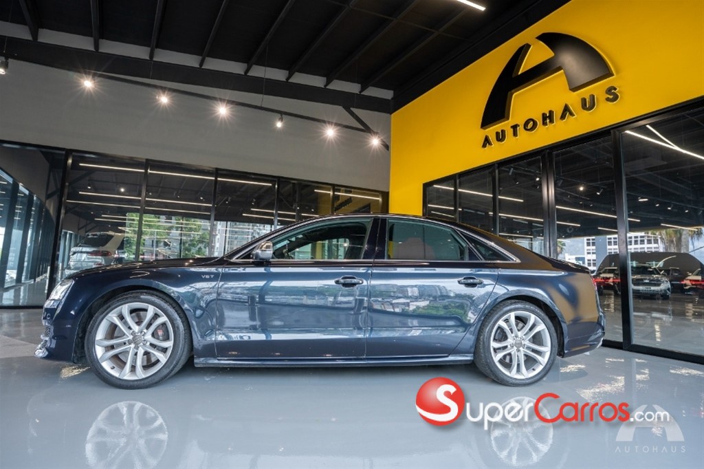 2015 Audi S8 — foto 3 / 7