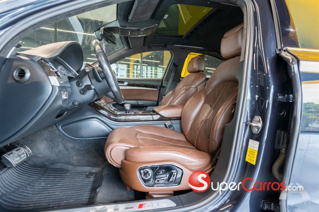 2015 Audi S8 — foto 5 / 7