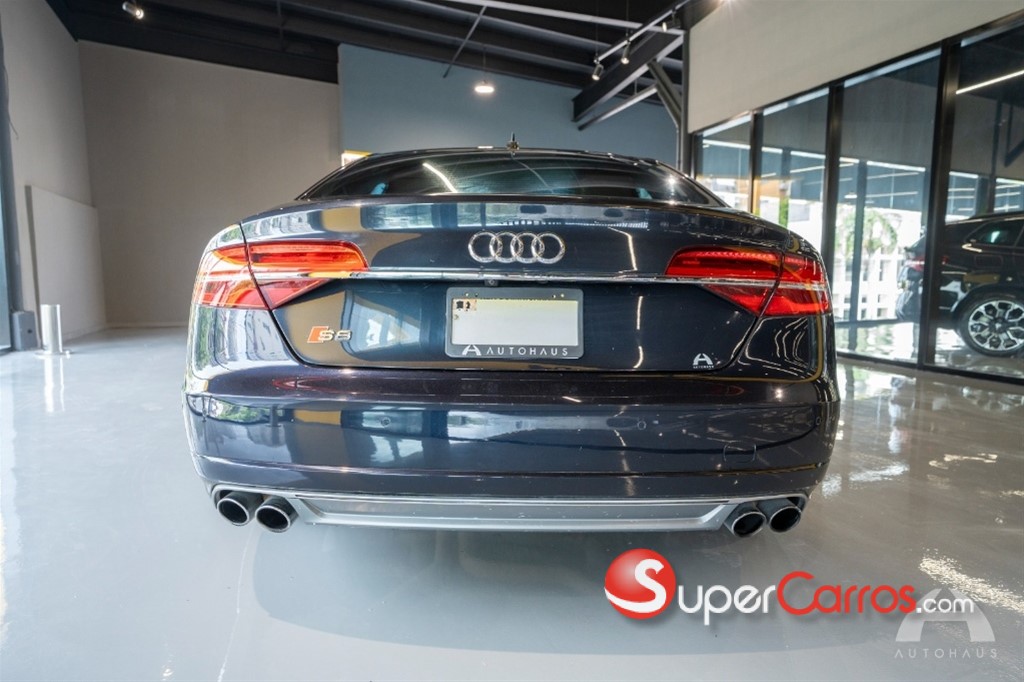 2015 Audi S8 — foto 7 / 7