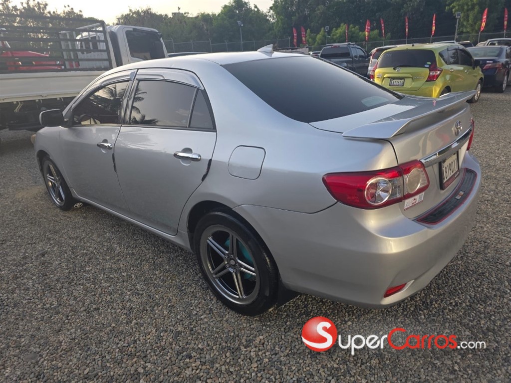 2012 Toyota Corolla — foto 5 / 8