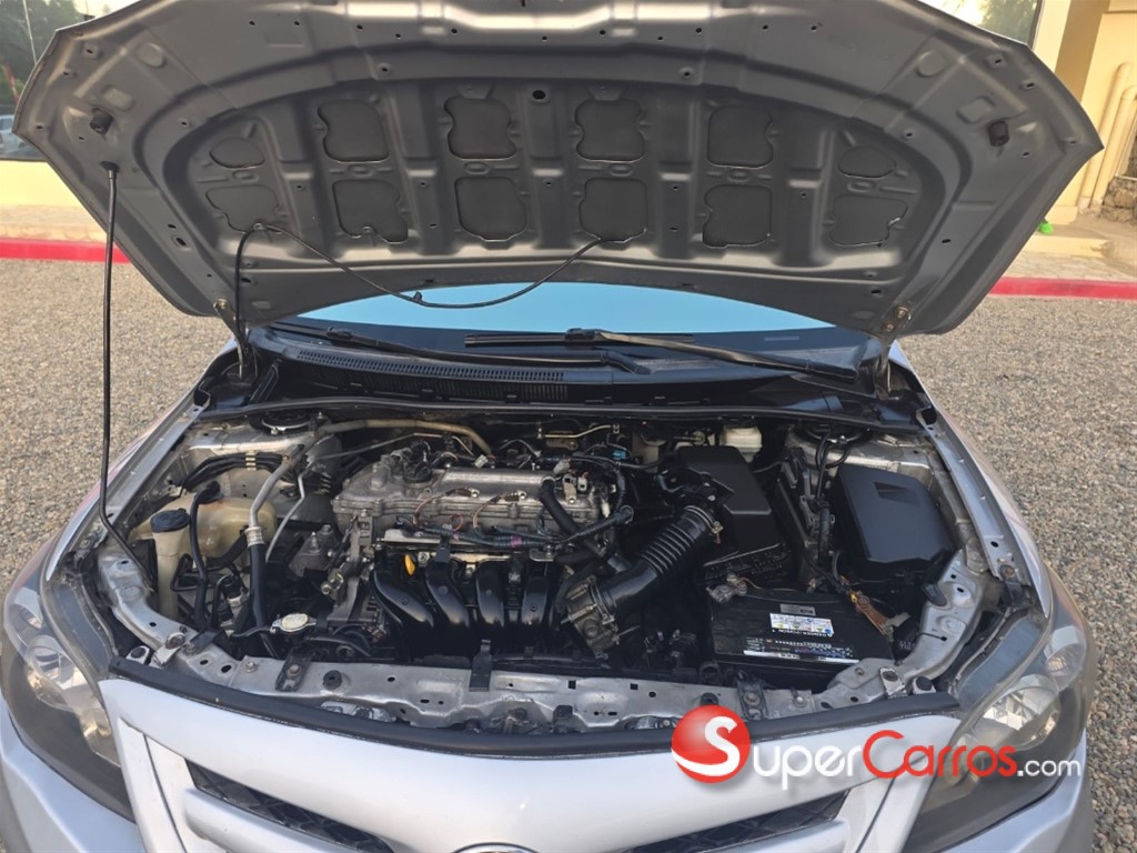 2012 Toyota Corolla — foto 8 / 8