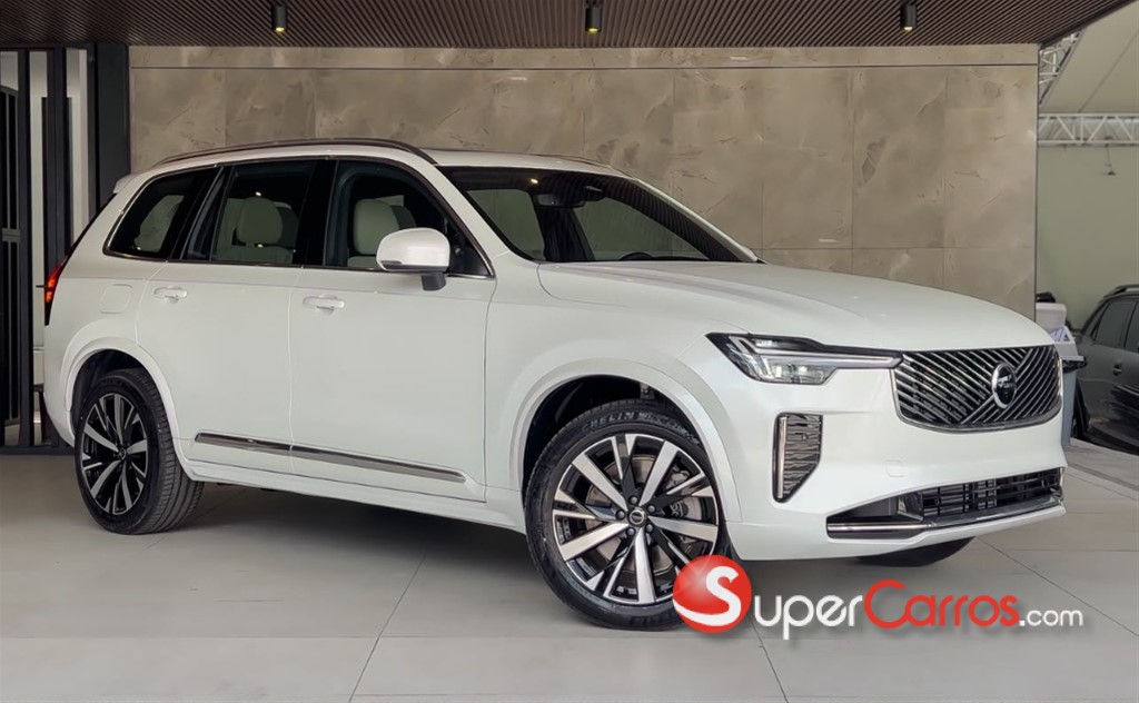 2026 Volvo XC90 T8 Excellence
