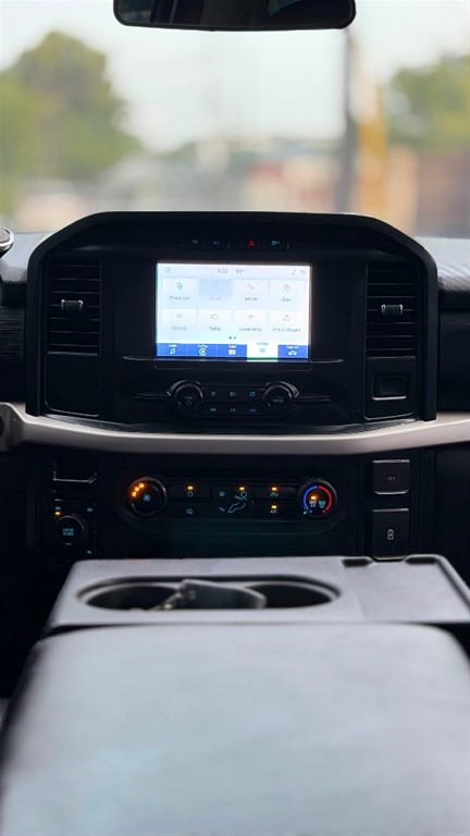 2021 Ford F 150 XLT ECOBOOST — foto 6 / 12