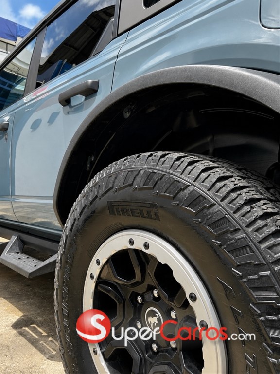 2022 Ford Bronco BLACK DIAMOND — foto 4 / 12