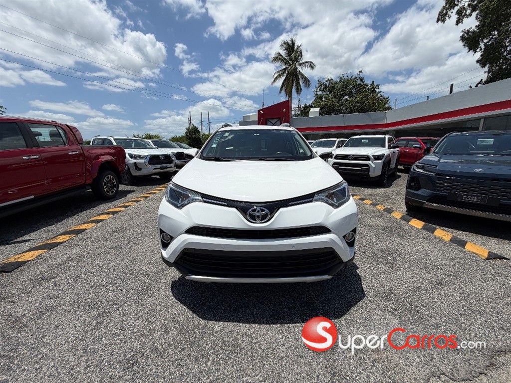 2017 Toyota RAV4 — foto 2 / 12