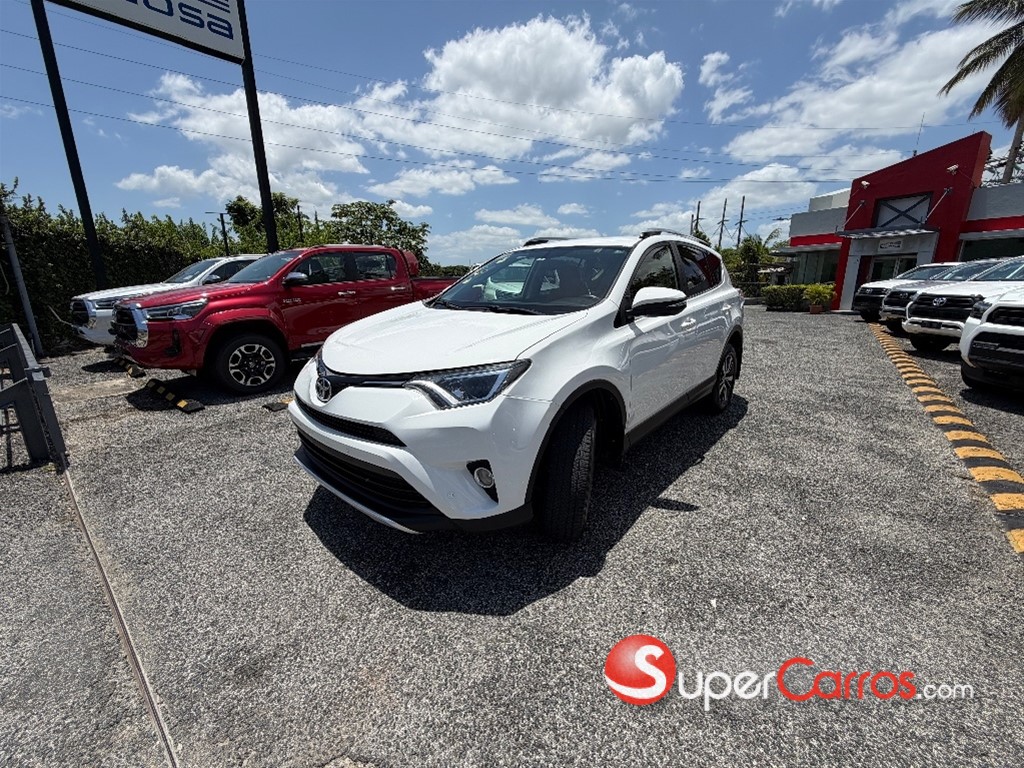 2017 Toyota RAV4 — foto 3 / 12
