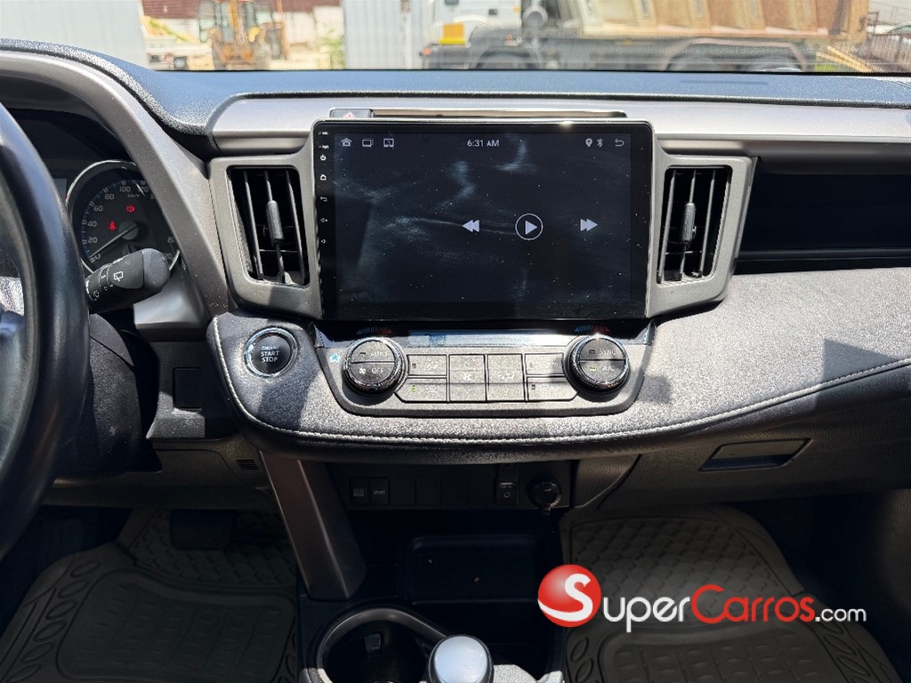 2017 Toyota RAV4 — foto 11 / 12
