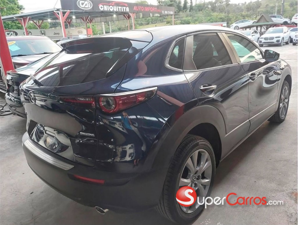 2021 Mazda CX-30 Premium — foto 6 / 8