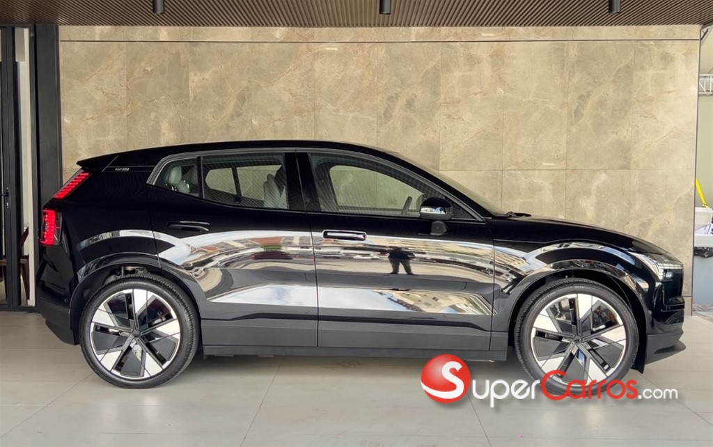 2026 Volvo EX30 — foto 3 / 12