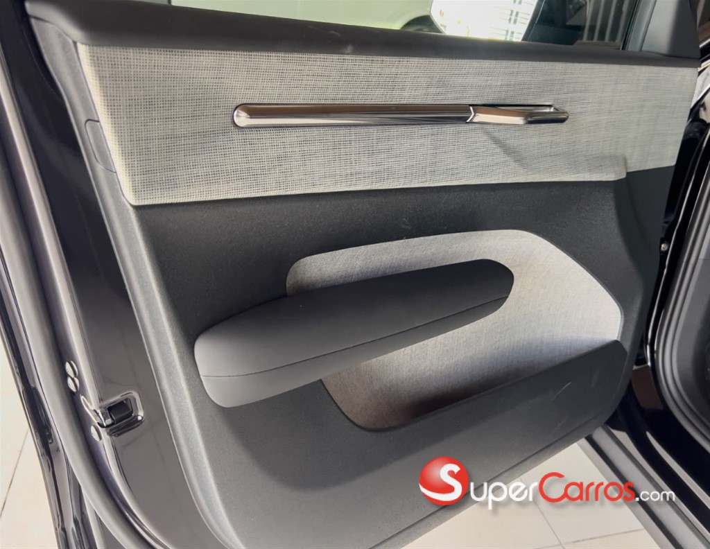 2026 Volvo EX30 — foto 10 / 12