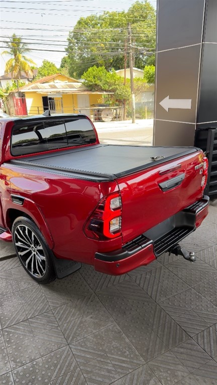2024 Toyota Hilux GR Sport — foto 3 / 12