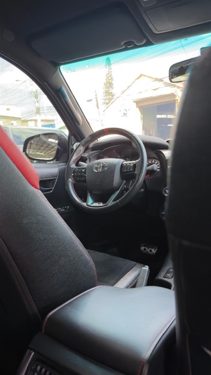 2024 Toyota Hilux GR Sport — foto 7 / 12