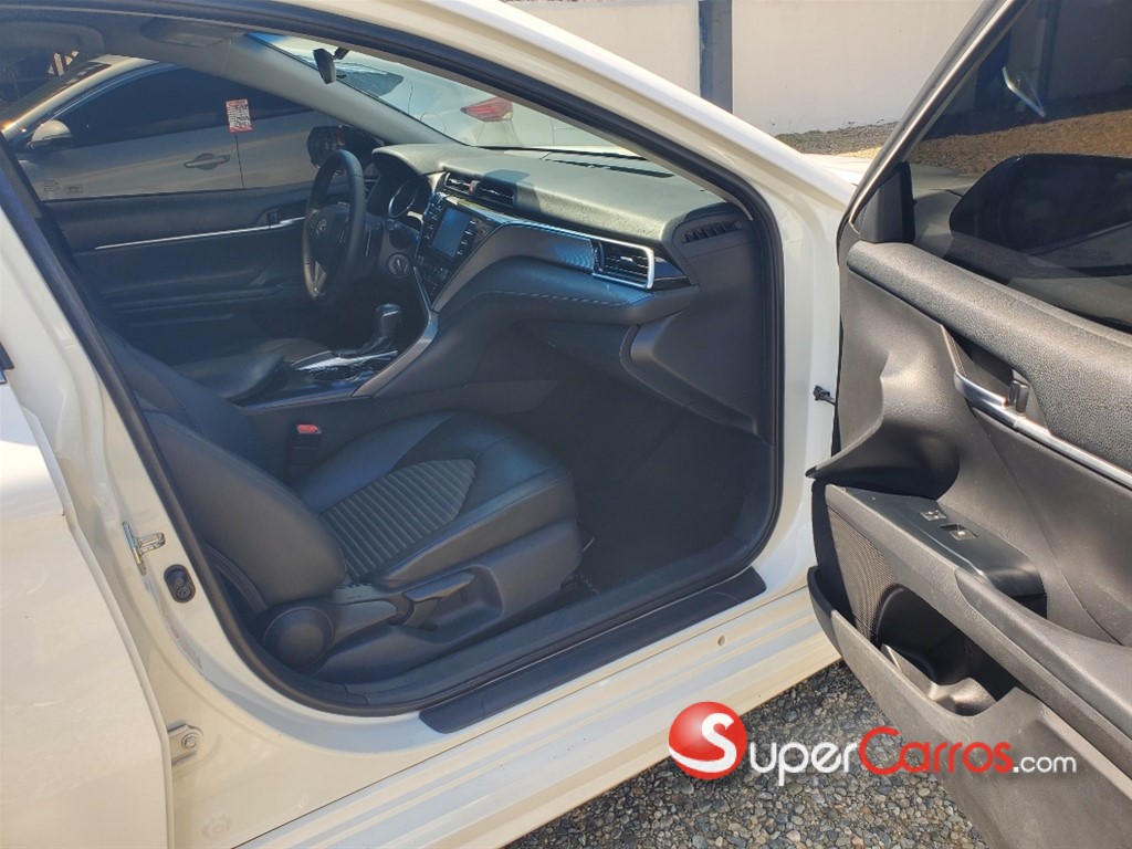 2018 Toyota Camry SE — foto 3 / 12