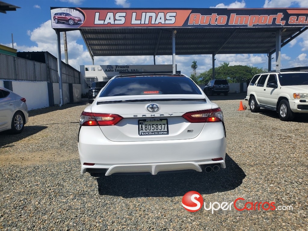 2018 Toyota Camry SE — foto 7 / 12