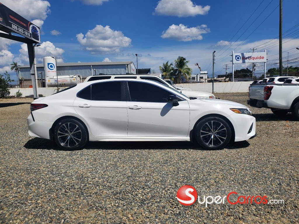 2018 Toyota Camry SE — foto 8 / 12