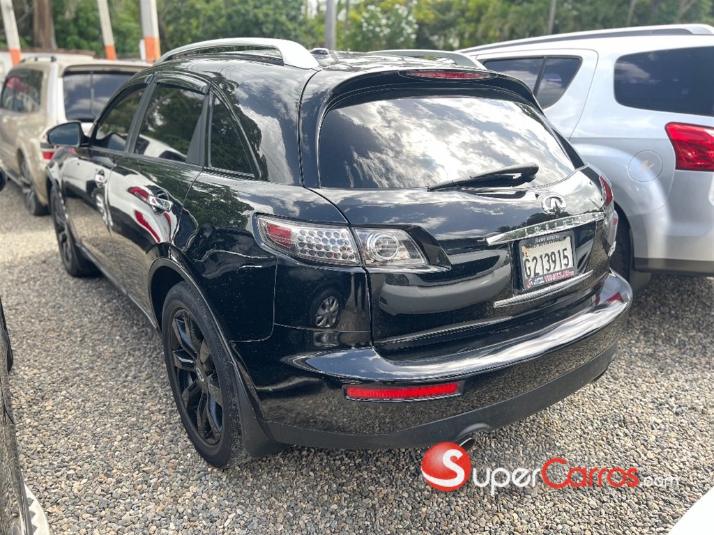 2005 Infiniti FX-35 — foto 9 / 10
