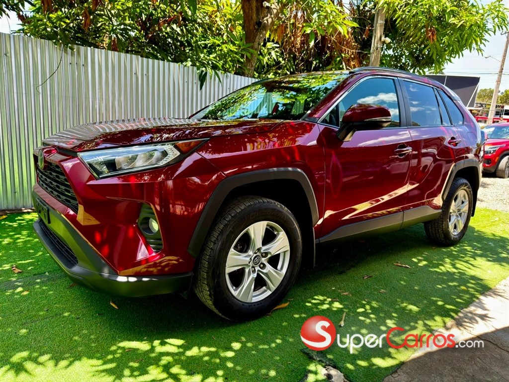 2020 Toyota RAV4 XLE