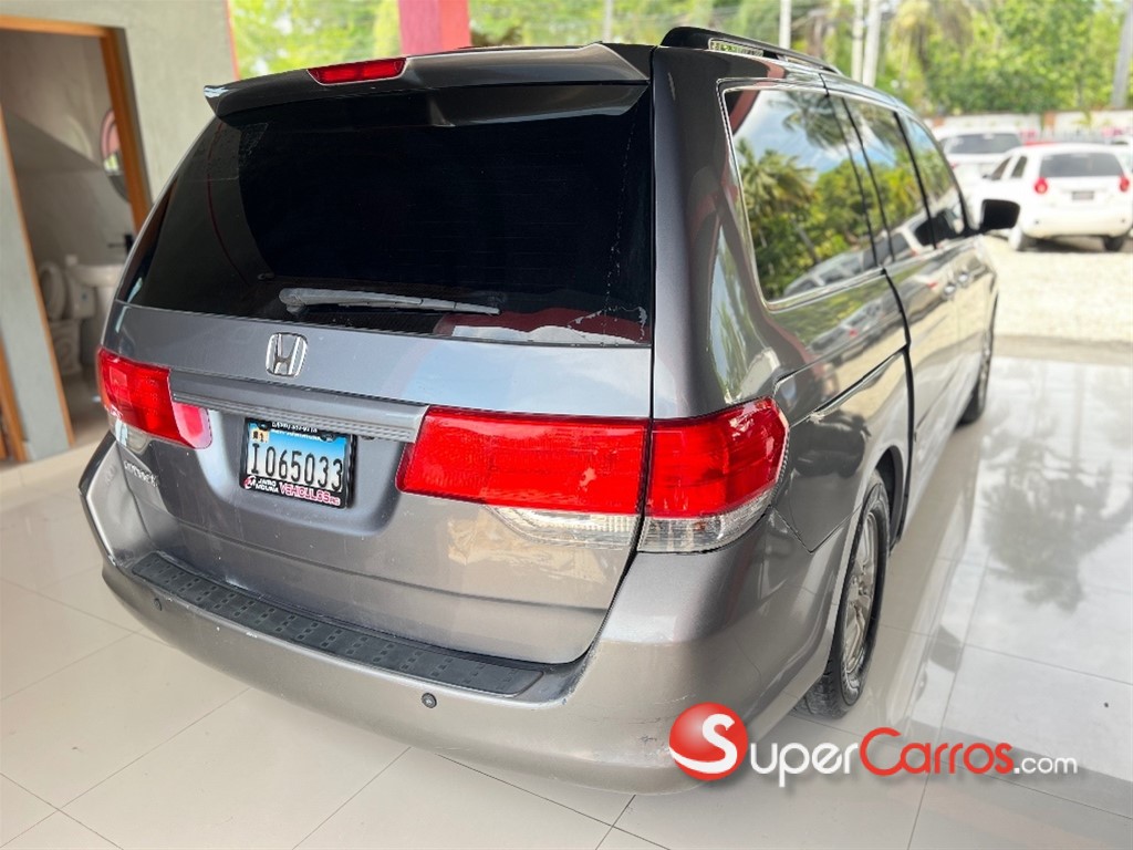 2010 Honda Odyssey — foto 9 / 12