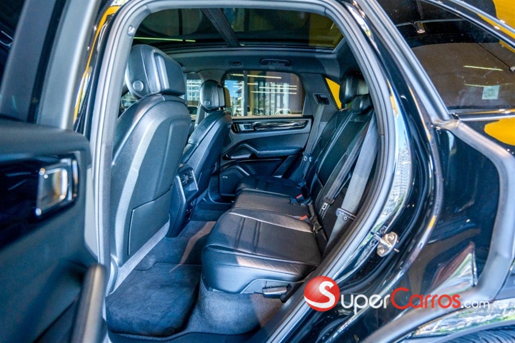 2021 Porsche Cayenne — foto 4 / 8