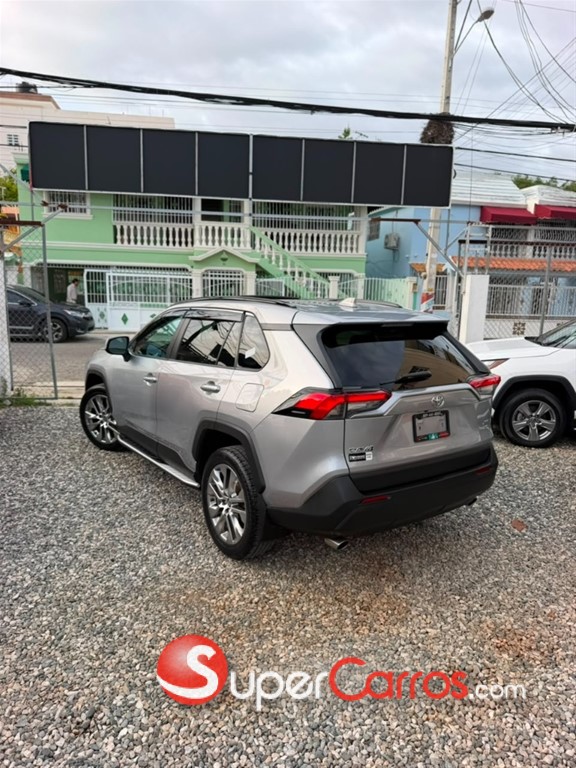 2021 Toyota RAV4 XLE Premium — foto 7 / 7