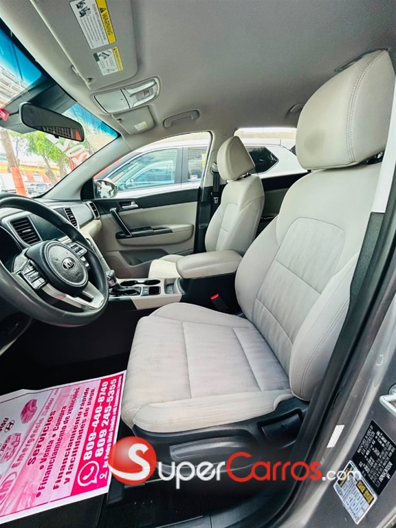 2022 Kia Sportage LX — foto 7 / 12