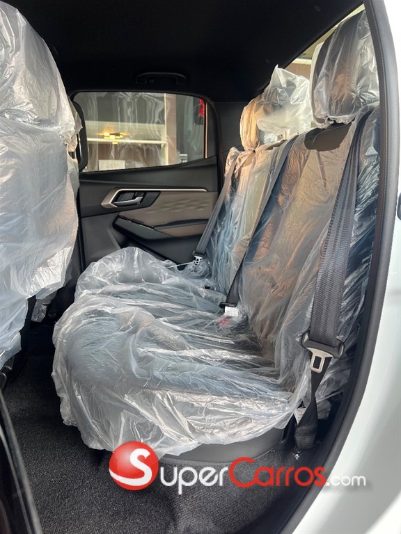 2027 Isuzu DMAX — foto 7 / 10
