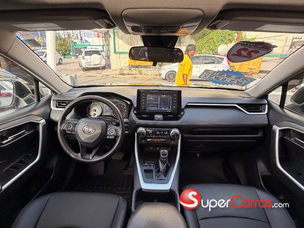 2022 Toyota RAV4 XLE Premium — foto 12 / 12