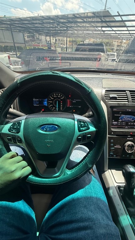 2014 Ford Explorer Limited — foto 4 / 10